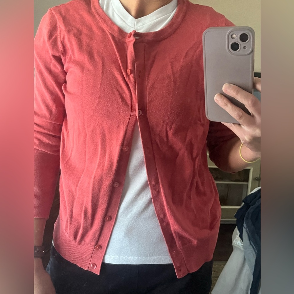 Cardi - Picture 2 of 2